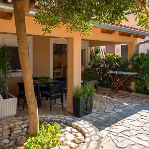https://apartman-ana-punat.primorje-gorskikotar.com