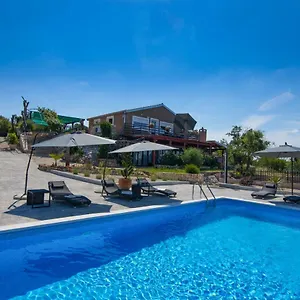 https://meerblick-ferienhaus-julian-nahe-rovinj.in-istria.net